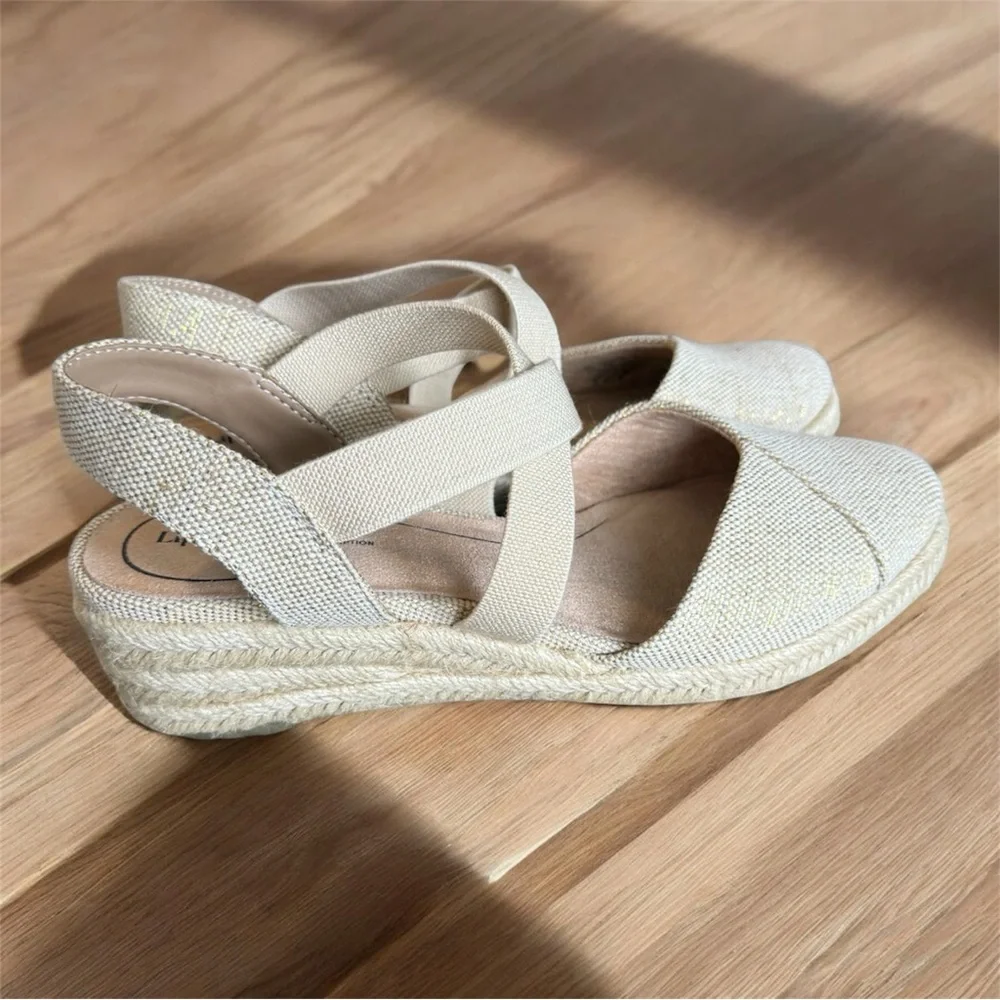 LifeStride Beige Canvas Espadrille Wedge Sandals